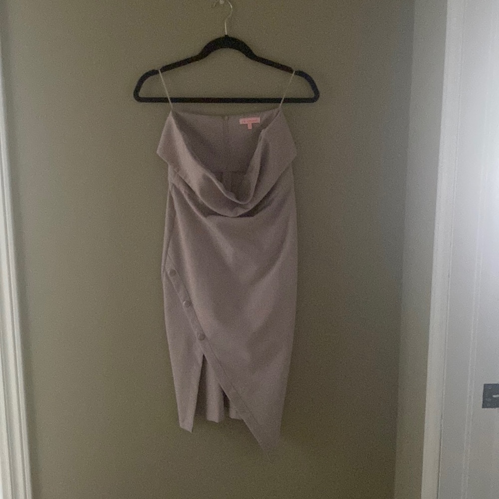 Medium lilac strapless dress